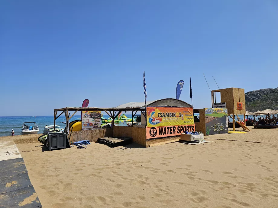 Sports nautiques, plage de Tsambika