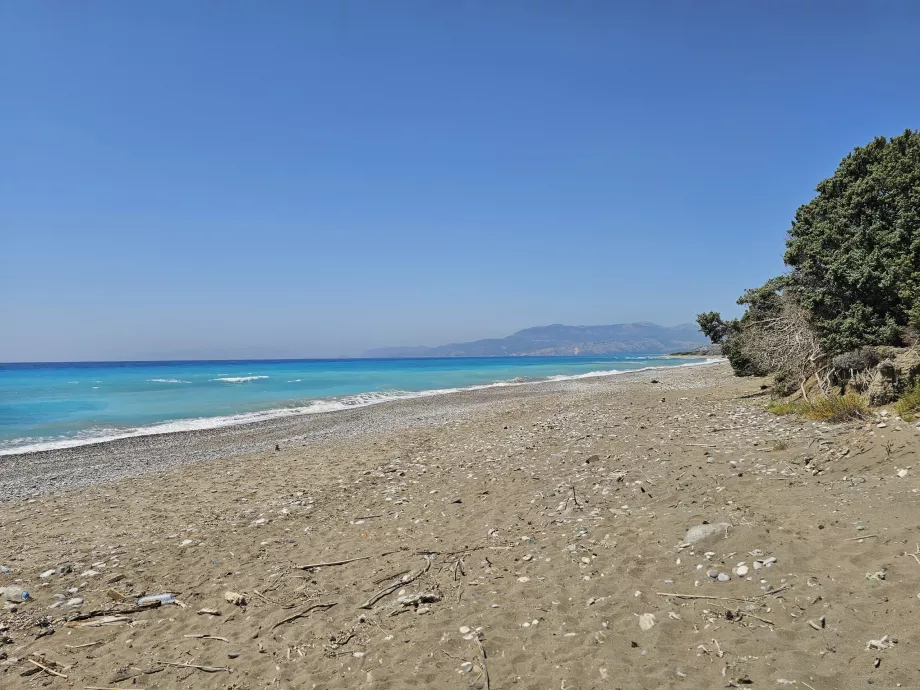 Plage de Limni