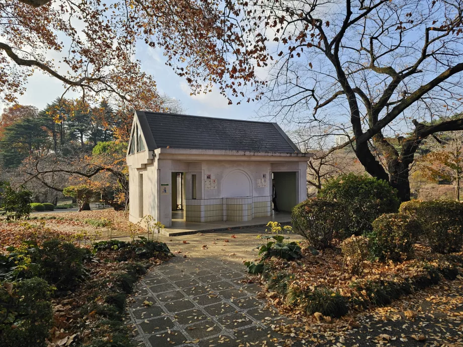 Jardin national de Shinjuku Gyoen, toilettes gratuites
