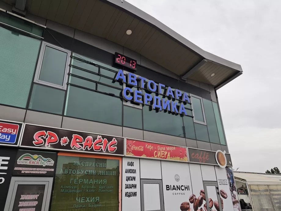 Gare routière de Serdika
