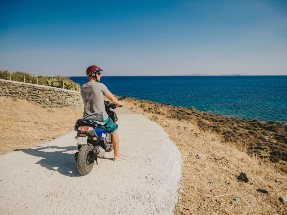 Tinos en scooter