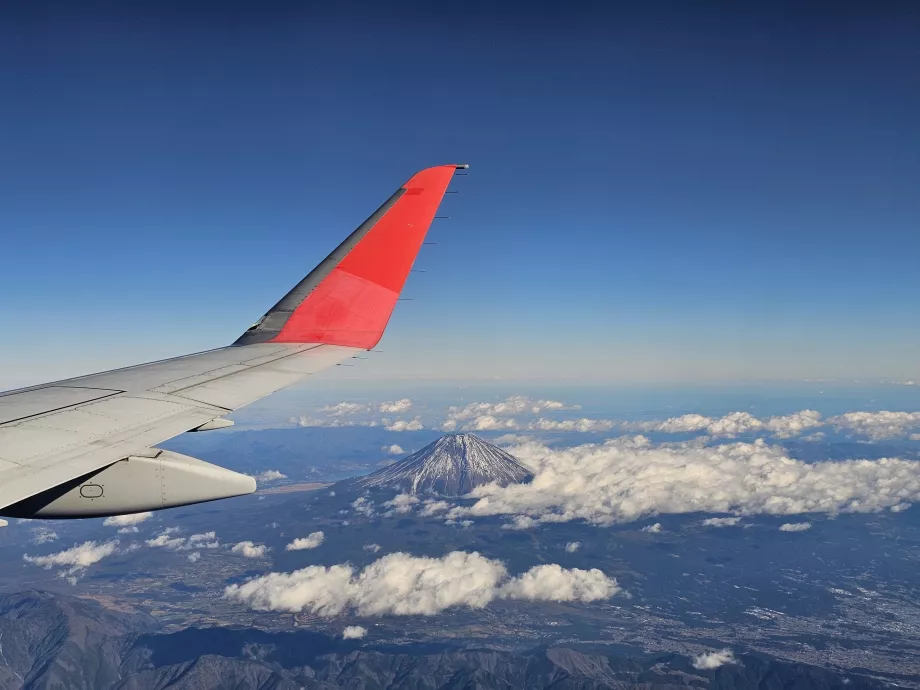 Le mont Fuji vu d'un avion sur la route Shizuoka-Sapporo