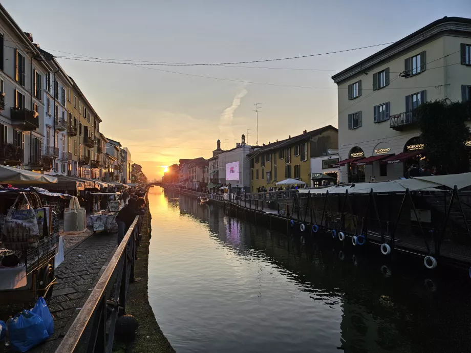 Coucher de soleil à Navigli