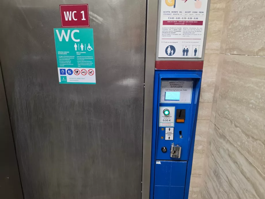 50 cents pour les toilettes dans le métro