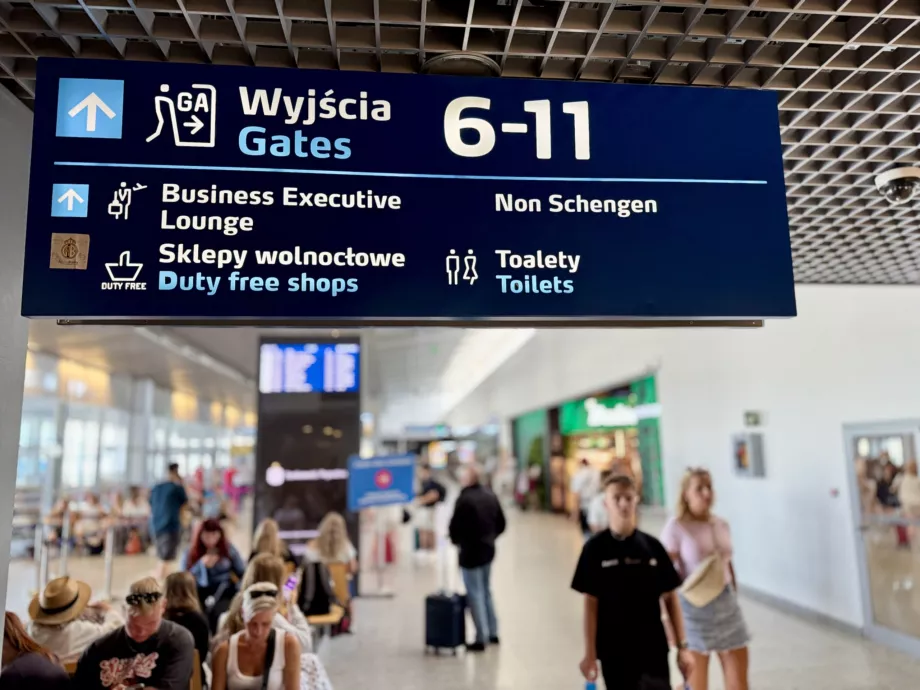 Navigation dans les salons d'aéroport