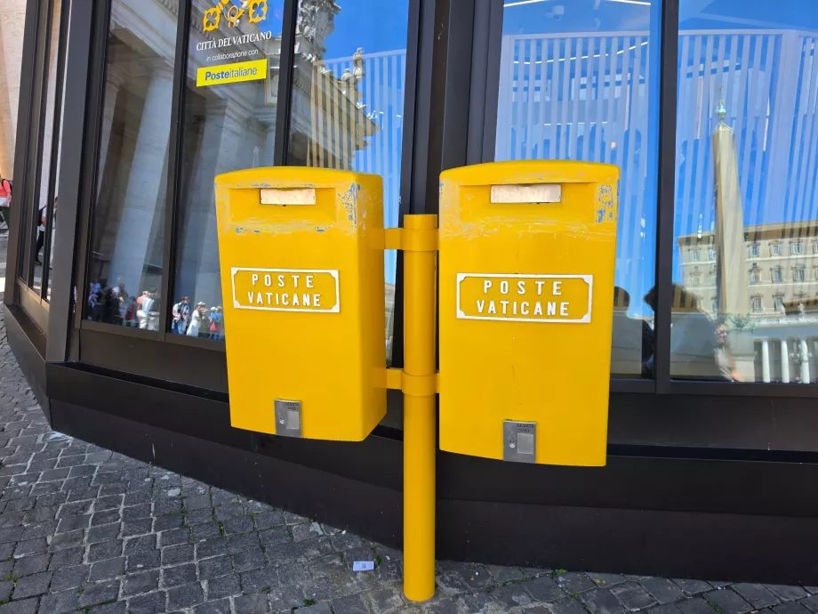 Poste du Vatican