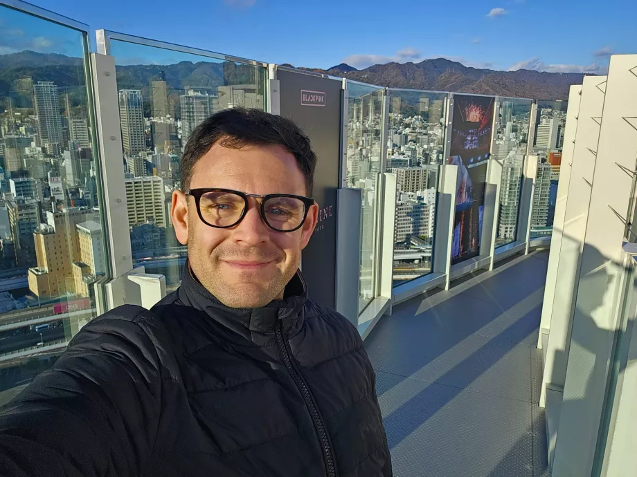 Moi à la tour du port de Kobe