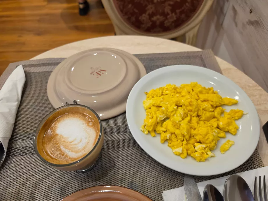 Petit déjeuner