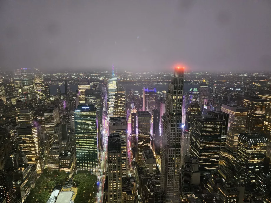 Summit One Vanderbilt, vue nocturne