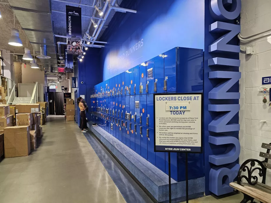 Centre NYRR, dépôt de bagages pour les coureurs