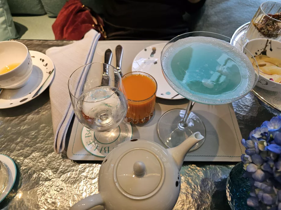 Boîte bleue, cocktail