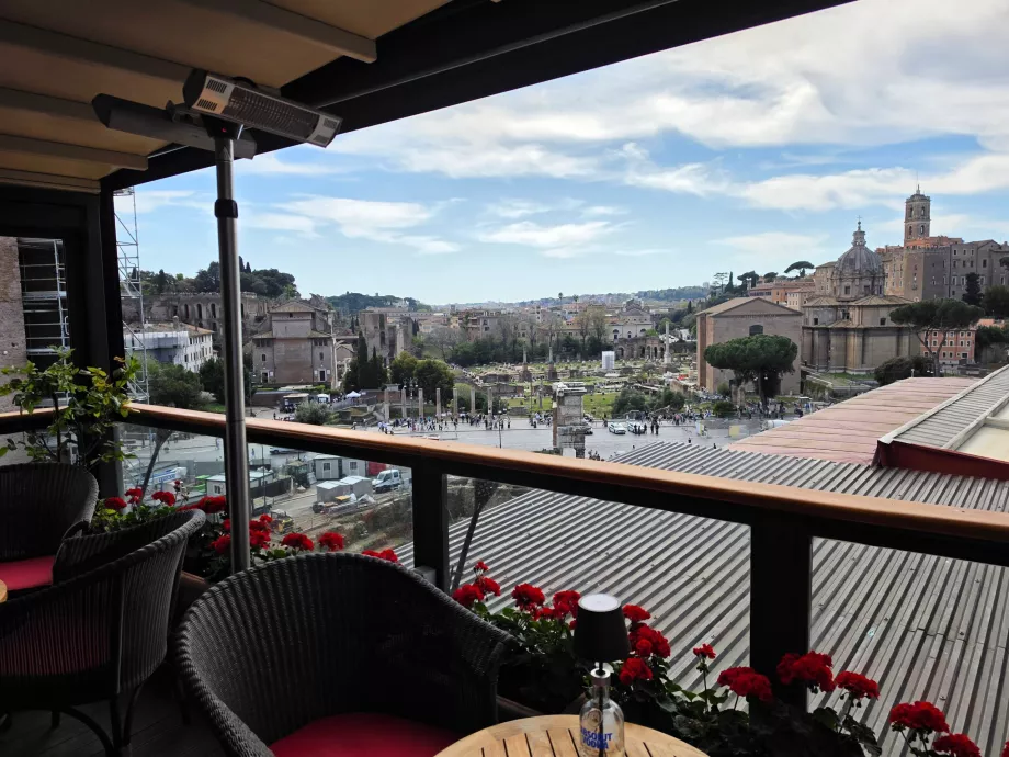 Vue du restaurant de l'hôtel