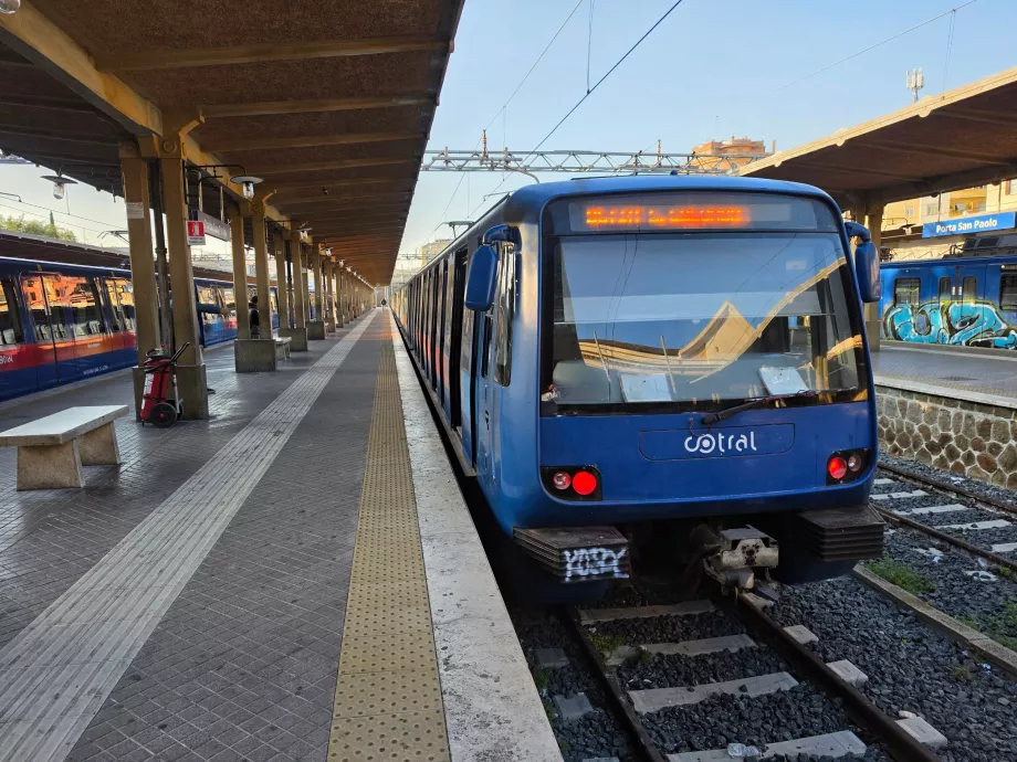 Train Rome–Lido