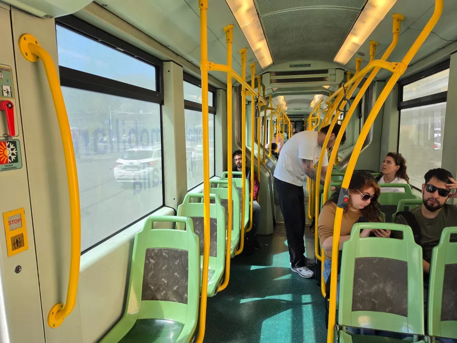 Tram intérieur à Rome