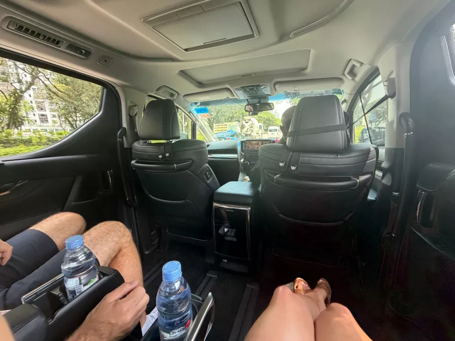 Transfert gratuit en limousine vers l'aéroport