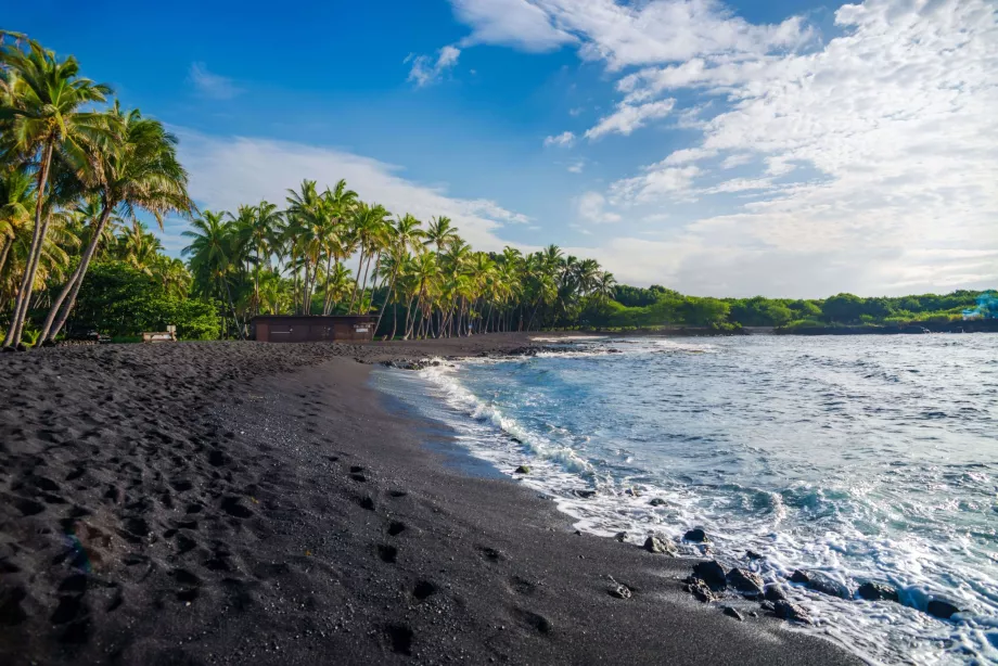 Plage de sable noir