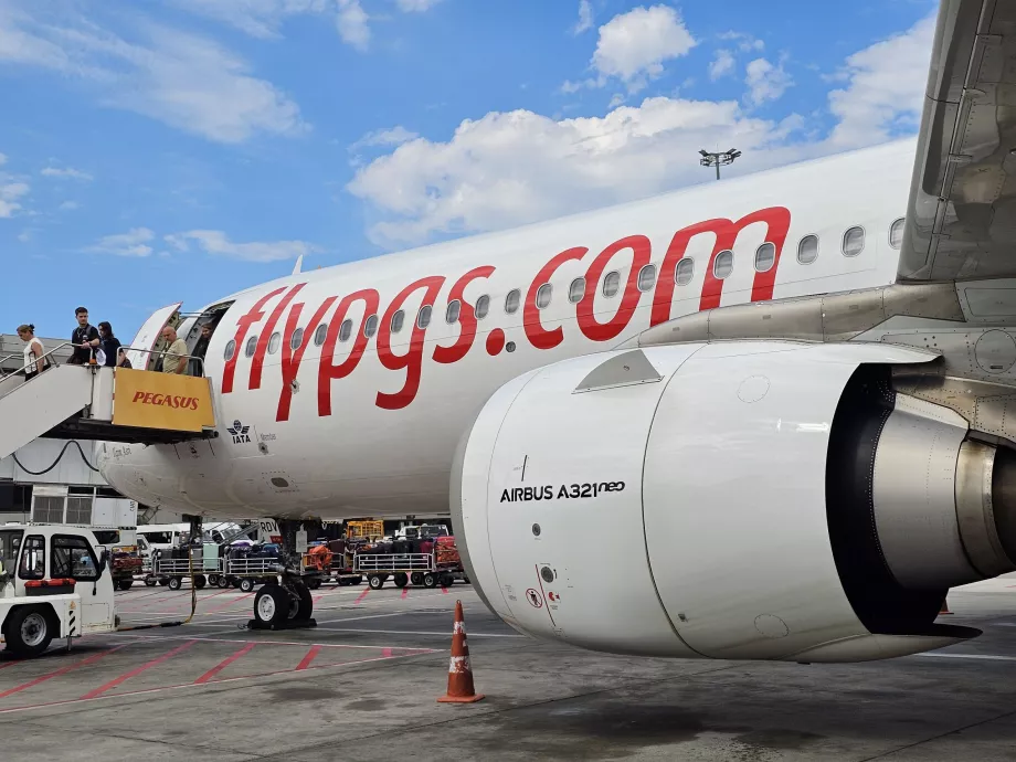 Débarquement, Pegasus Airlines, Aéroport SAW