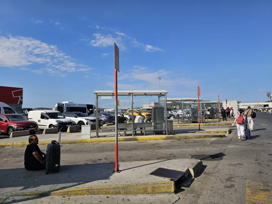 Arrêts de bus des transports publics