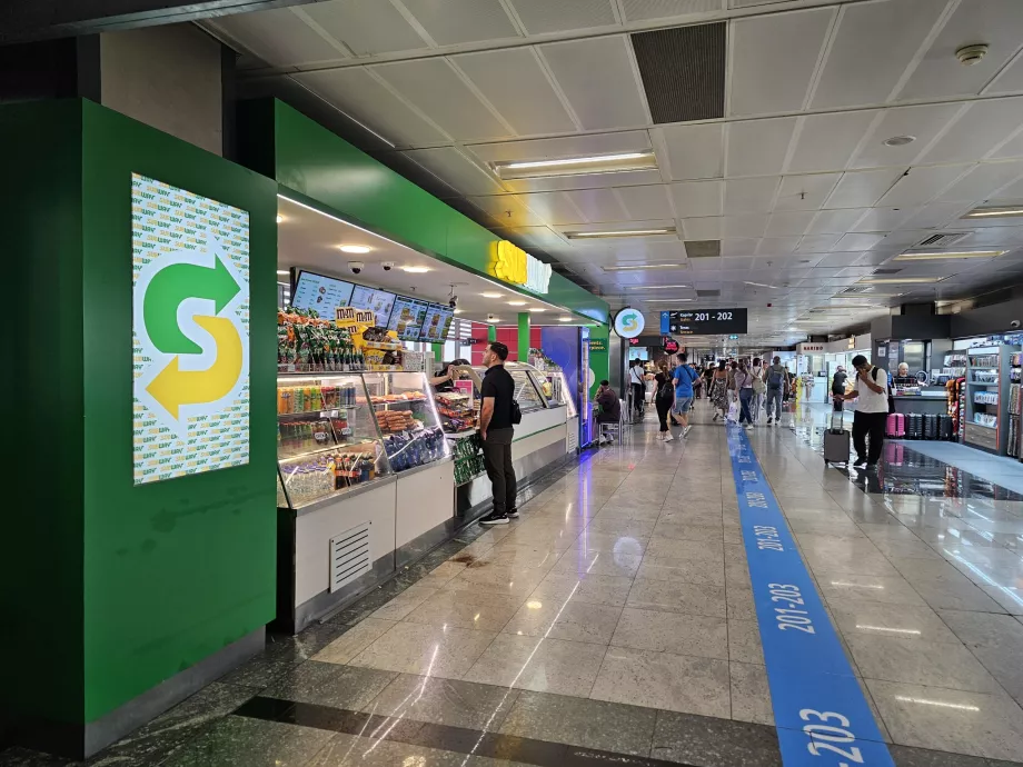 Restauration rapide Subway dans le quartier des transports