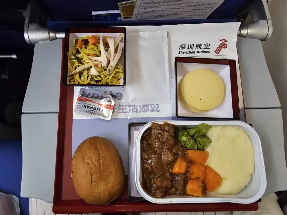 Repas principal sur les lignes interurbaines