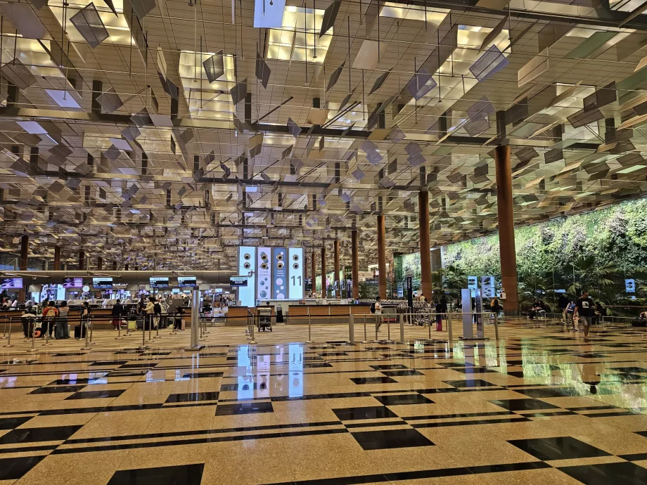 Terminal 3, salle des départs