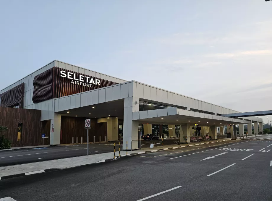 arrivée par l'aéroport de Seletar